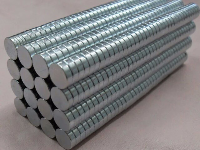 Double sided magnet