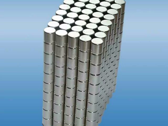Double sided magnet